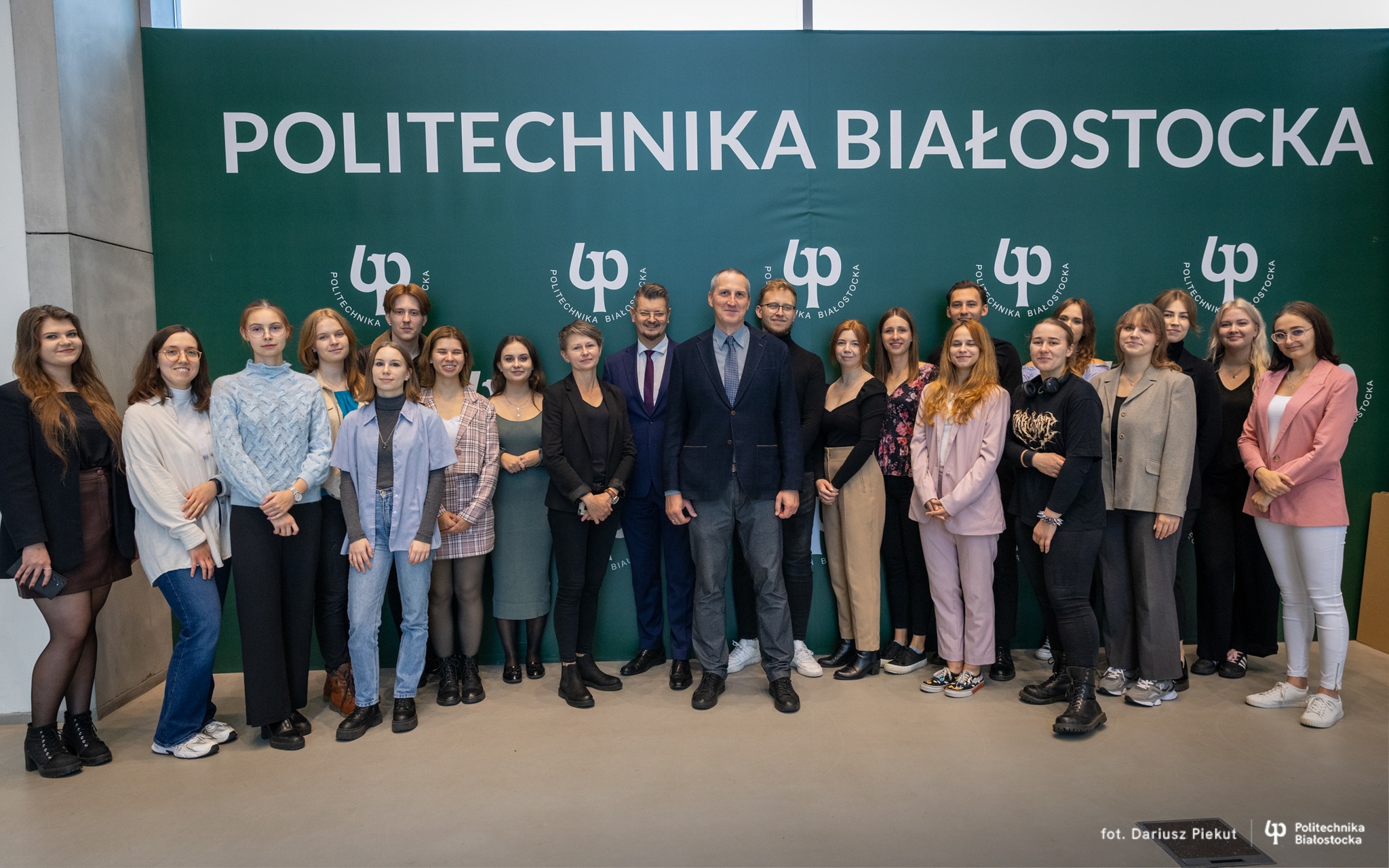 Uroczyste przekazanie projektów przez studentów Politechniki Białostockiej